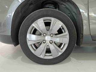 PEUGEOT 2008 usata, con Sedile posteriore sdoppiato