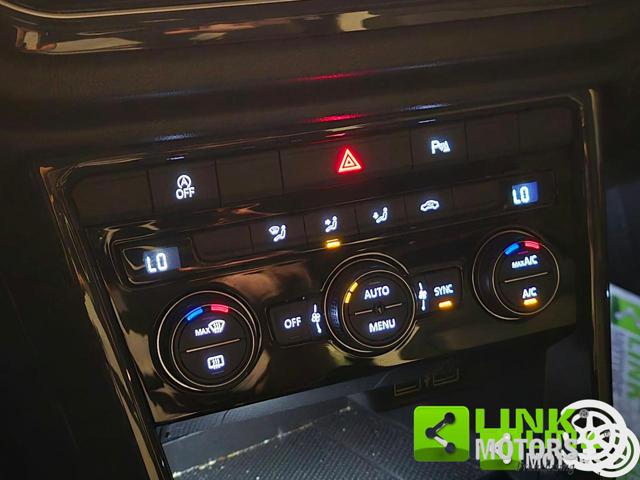 VOLKSWAGEN T-Roc usata, con Vivavoce