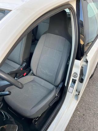 VOLKSWAGEN up! usata, con ESP