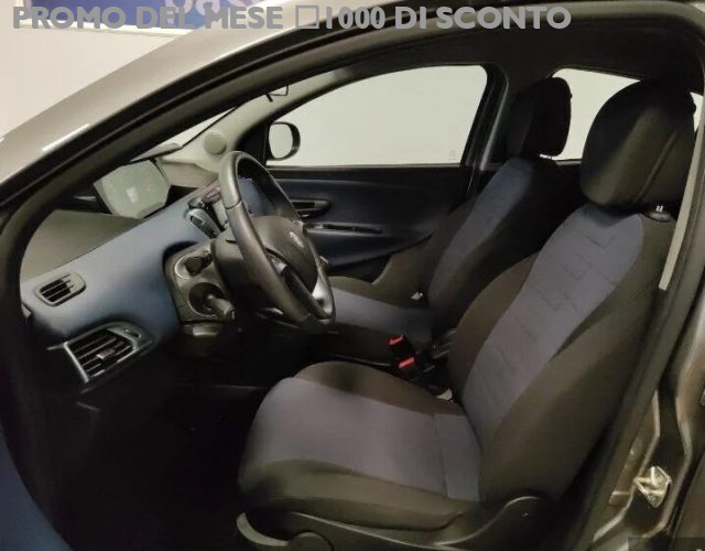 LANCIA Ypsilon usata, con Fendinebbia