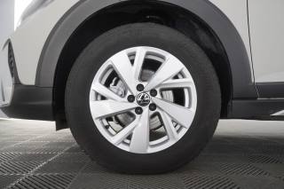 VOLKSWAGEN Taigo usata 8