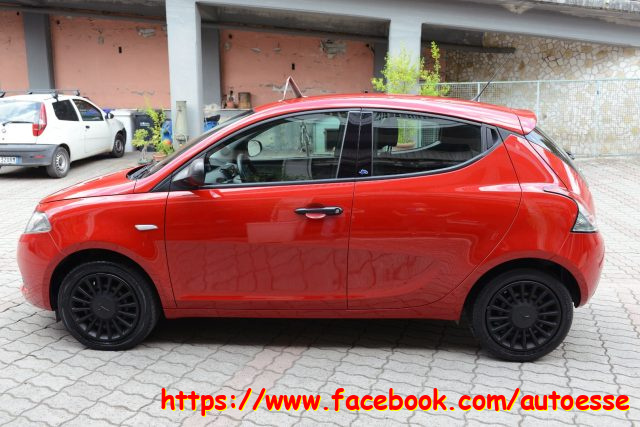 LANCIA Ypsilon usata, con Autoradio
