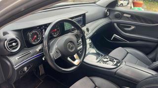MERCEDES-BENZ E 220 usata, con Chiusura centralizzata