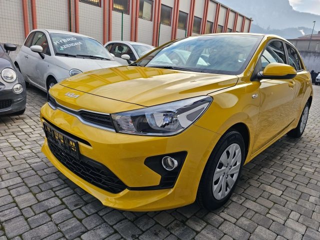 KIA Rio usata, con Airbag laterali