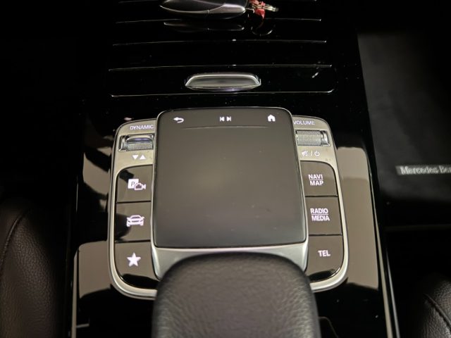 MERCEDES-BENZ A 180 usata, con Controllo automatico clima