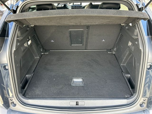 PEUGEOT 3008 usata, con Sistema di navigazione