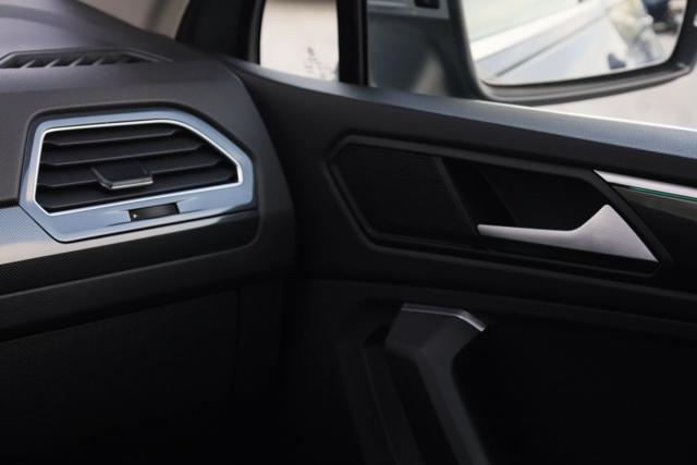 VOLKSWAGEN Tiguan usata, con Supporto lombare