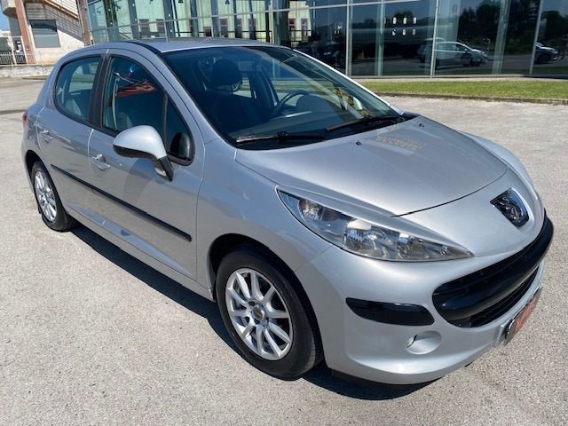 PEUGEOT 207 usata, con Hill holder
