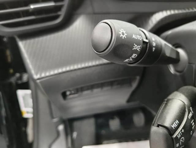 PEUGEOT 2008 usata, con Controllo trazione