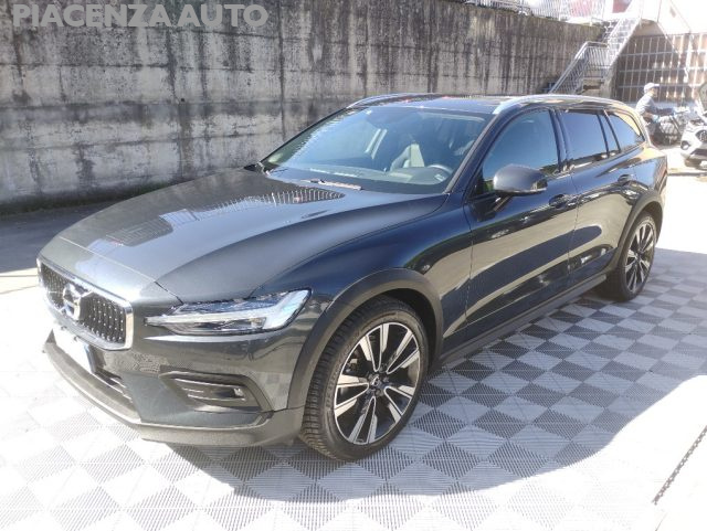 VOLVO V60 Cross Country usata, con Airbag laterali