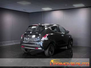 LANCIA Ypsilon usata, con Autoradio digitale