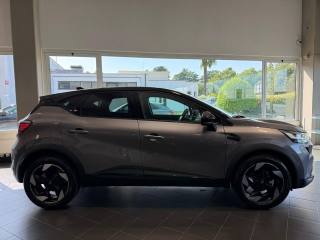 RENAULT Captur usata, con Autoradio
