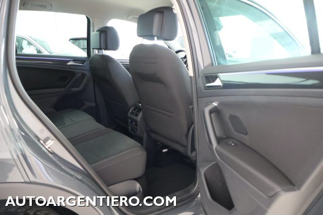 VOLKSWAGEN Tiguan usata, con Sensore di pioggia