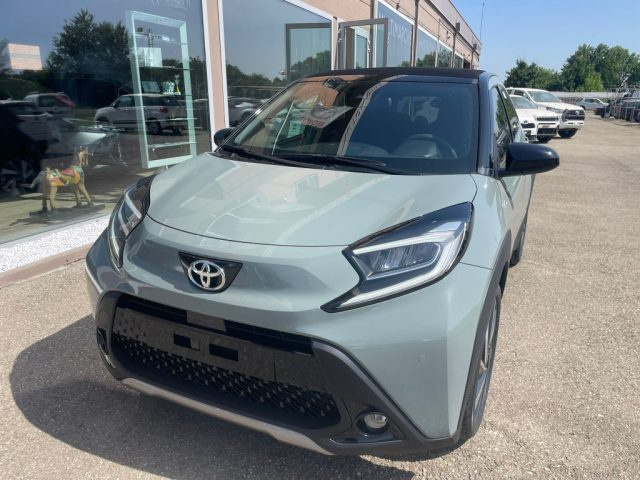 TOYOTA Aygo X usata, con Autoradio