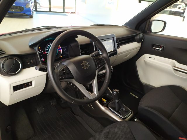 SUZUKI Ignis usata, con Autoradio
