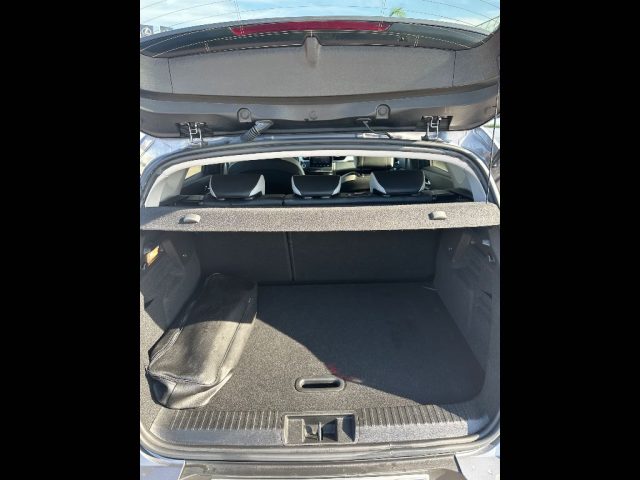 RENAULT Captur usata, con Fari LED