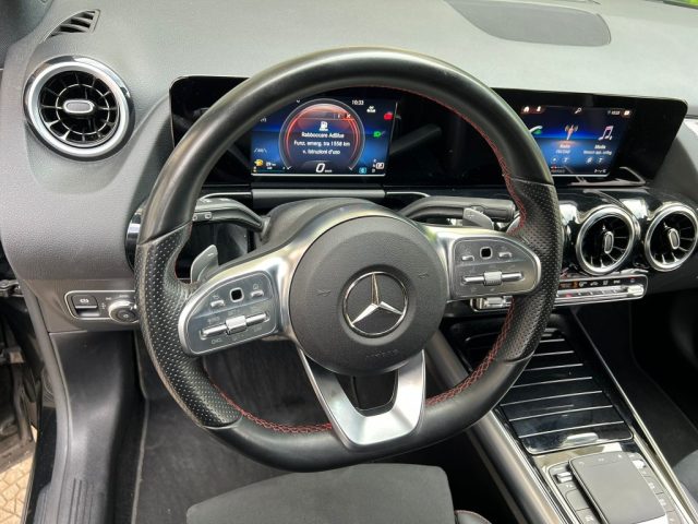 MERCEDES-BENZ GLA 200 usata 16