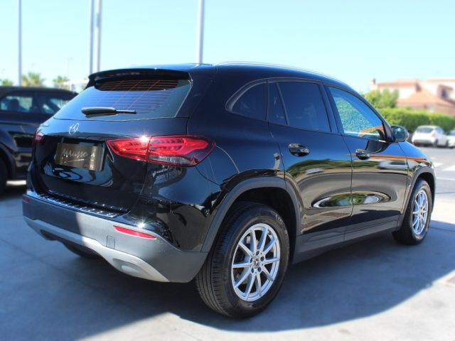 MERCEDES-BENZ GLA 200 usata, con Boardcomputer