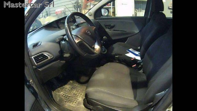 LANCIA Ypsilon usata, con Immobilizzatore elettronico