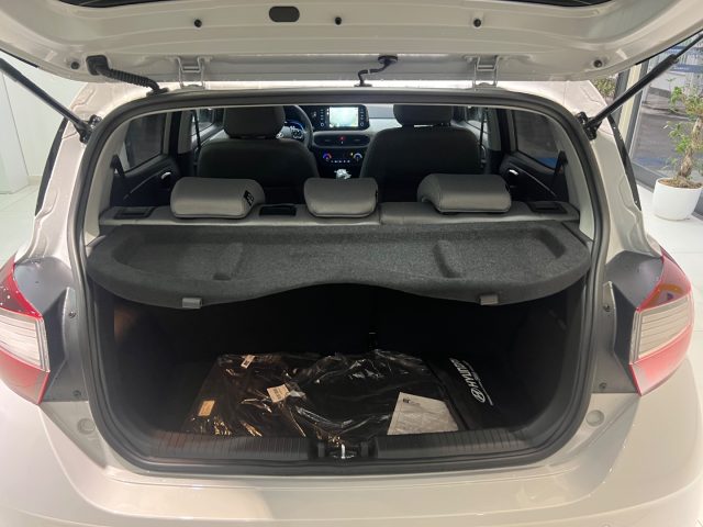 HYUNDAI i10 usata, con Immobilizzatore elettronico