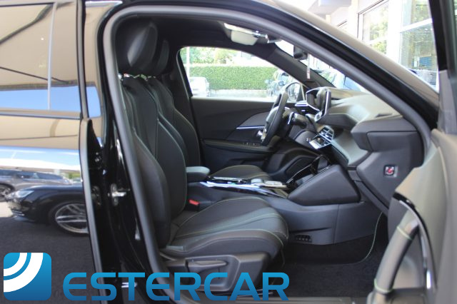 PEUGEOT 2008 usata, con Autoradio