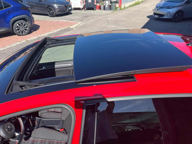 VOLKSWAGEN Golf GTI usata, con Autoradio