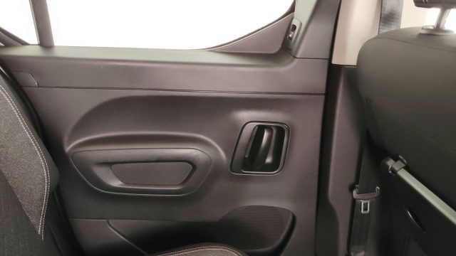 PEUGEOT Rifter usata, con Sensore di luce