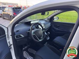 LANCIA Ypsilon usata, con ESP