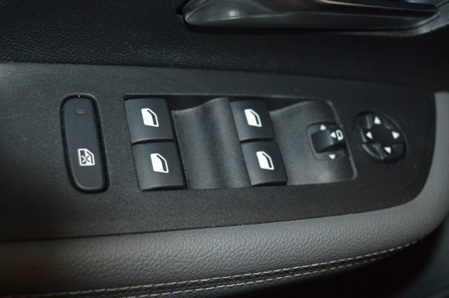 OPEL Mokka usata, con Sedile posteriore sdoppiato