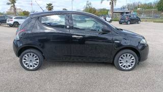 LANCIA Ypsilon usata, con Fendinebbia