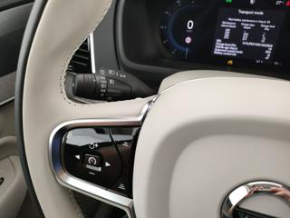 VOLVO XC90 usata, con Regolazione elettrica sedili