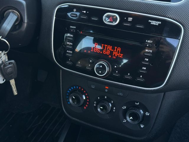 FIAT Punto usata, con USB