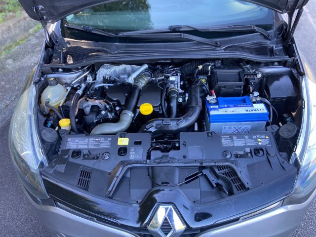 RENAULT Clio usata, con Specchietti laterali elettrici
