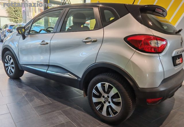 RENAULT Captur usata, con Autoradio