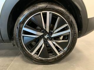 PEUGEOT 3008 usata, con Sensori di parcheggio anteriori