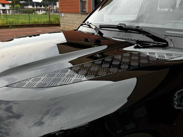 LAND ROVER Defender usata, con Controllo trazione