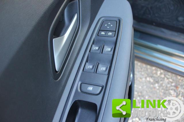 DACIA Sandero usata, con Sedile posteriore sdoppiato