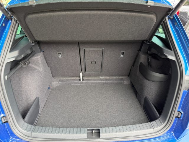 SKODA Karoq usata, con Park Distance Control