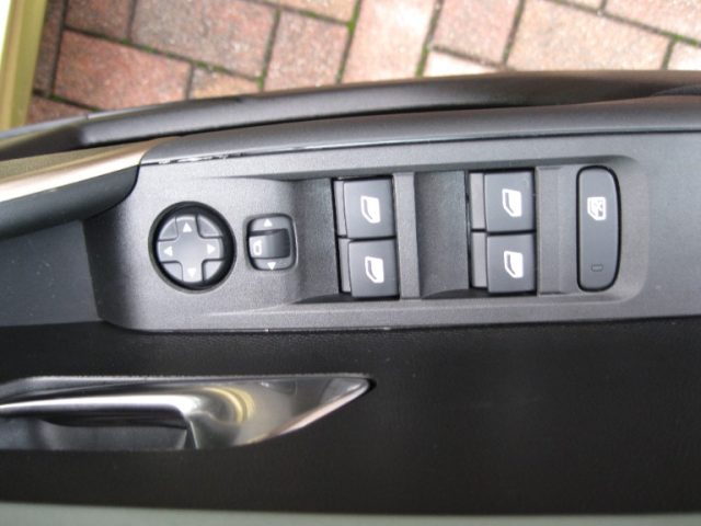LANCIA Ypsilon usata, con Servosterzo
