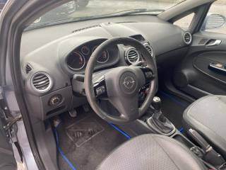 OPEL Corsa usata, con ESP