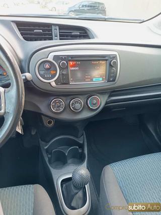 TOYOTA Yaris usata 19