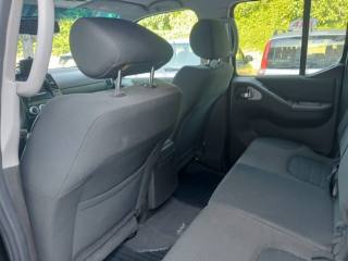 NISSAN Navara usata, con USB