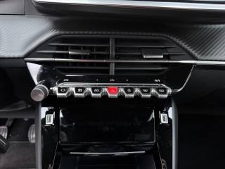 PEUGEOT 2008 usata, con Sensore di pioggia