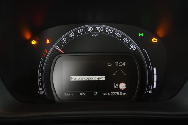 TOYOTA Aygo X usata 5