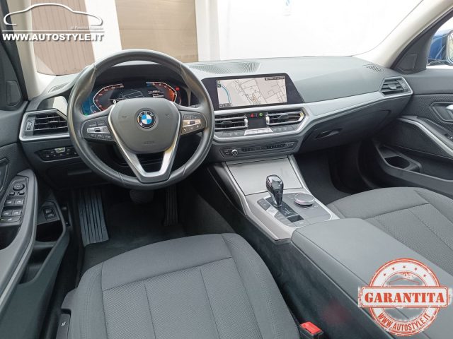 BMW 320 usata, con Fari full-led