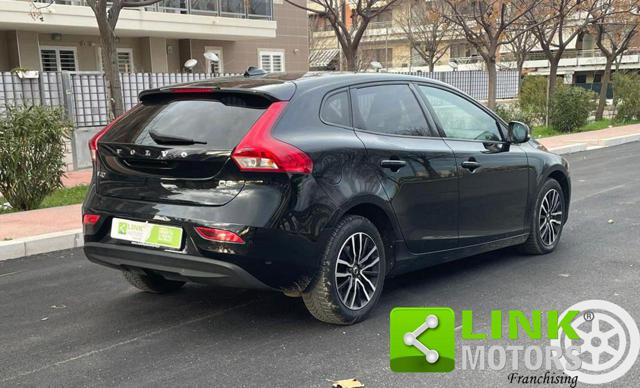 VOLVO V40 usata, con Airbag