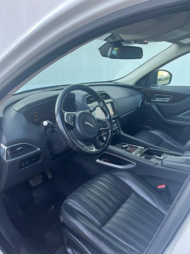 JAGUAR E-Pace usata, con Servosterzo