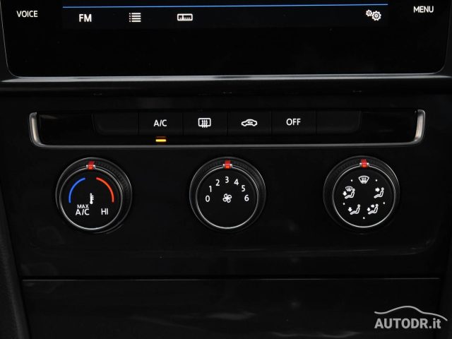 VOLKSWAGEN Golf Variant usata, con Monitoraggio pressione pneumatici