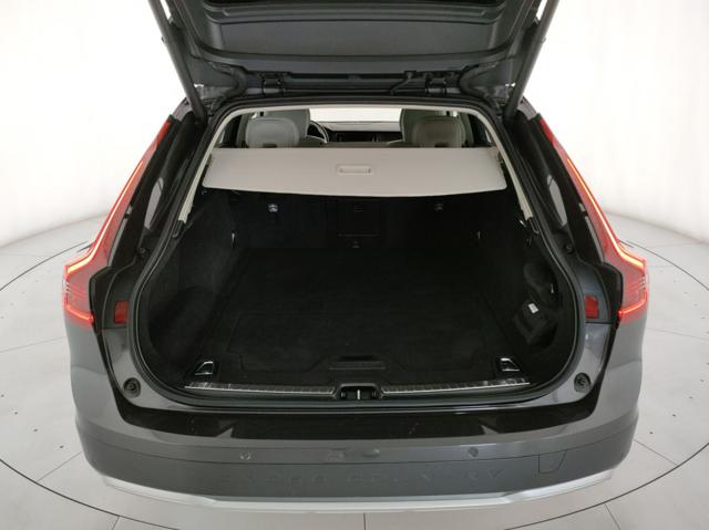 VOLVO V90 Cross Country usata, con Controllo elettronico della corsia