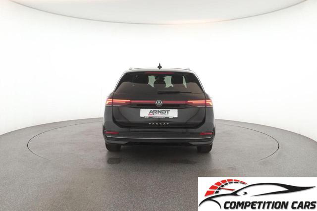 VOLKSWAGEN Passat usata, con Autoradio